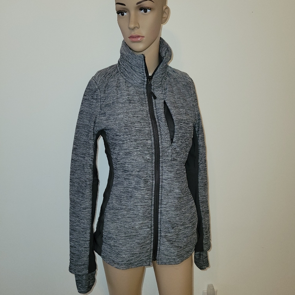 Jacket, The North Face Running. Lined and Warm with buried Hood. LIMITED EDITION